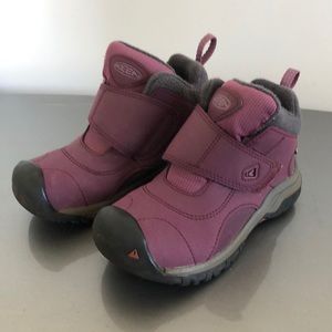 Keen toddler hiking boots